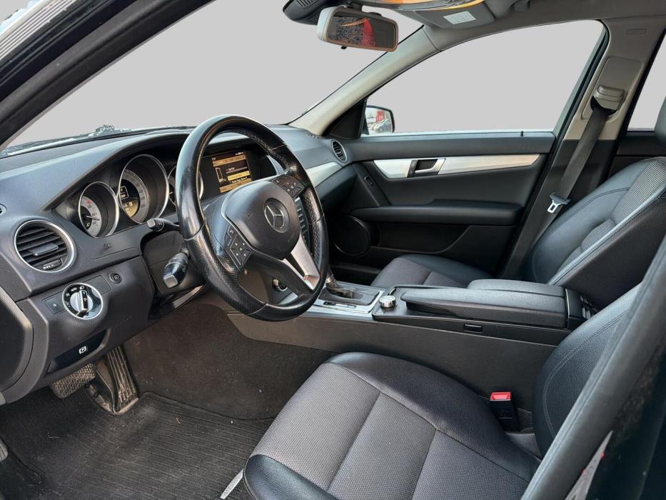 MERCEDES-BENZ C 2012