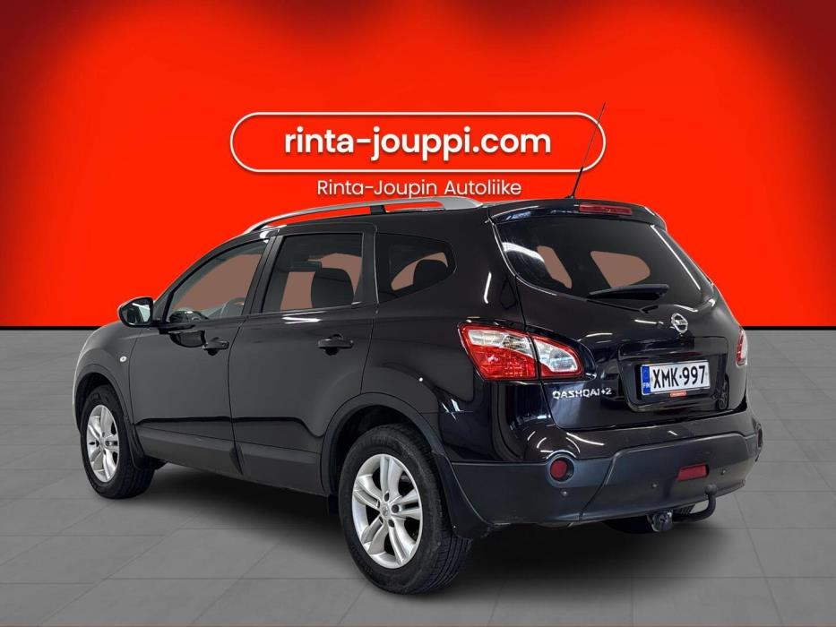 NISSAN Qashqai+2 2012
