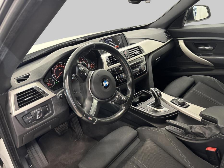 BMW 320 Gran Turismo 2016