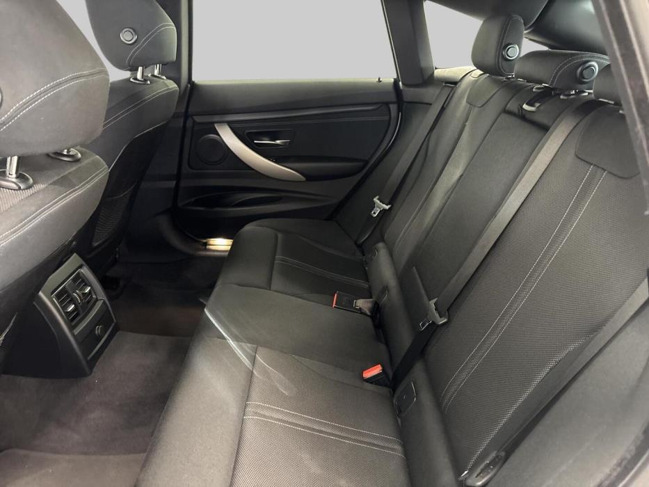 BMW 320 Gran Turismo 2016