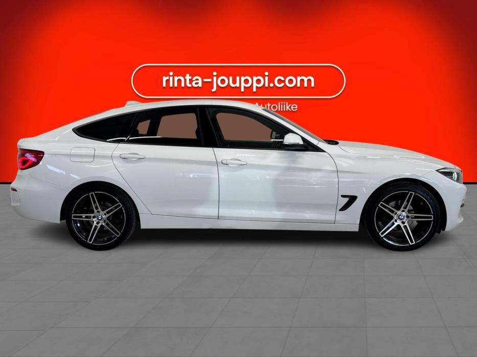 BMW 320 Gran Turismo 2016