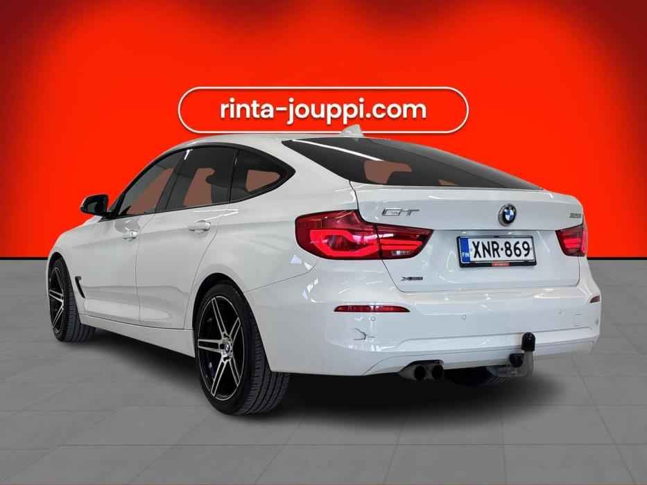 BMW 320 Gran Turismo 2016