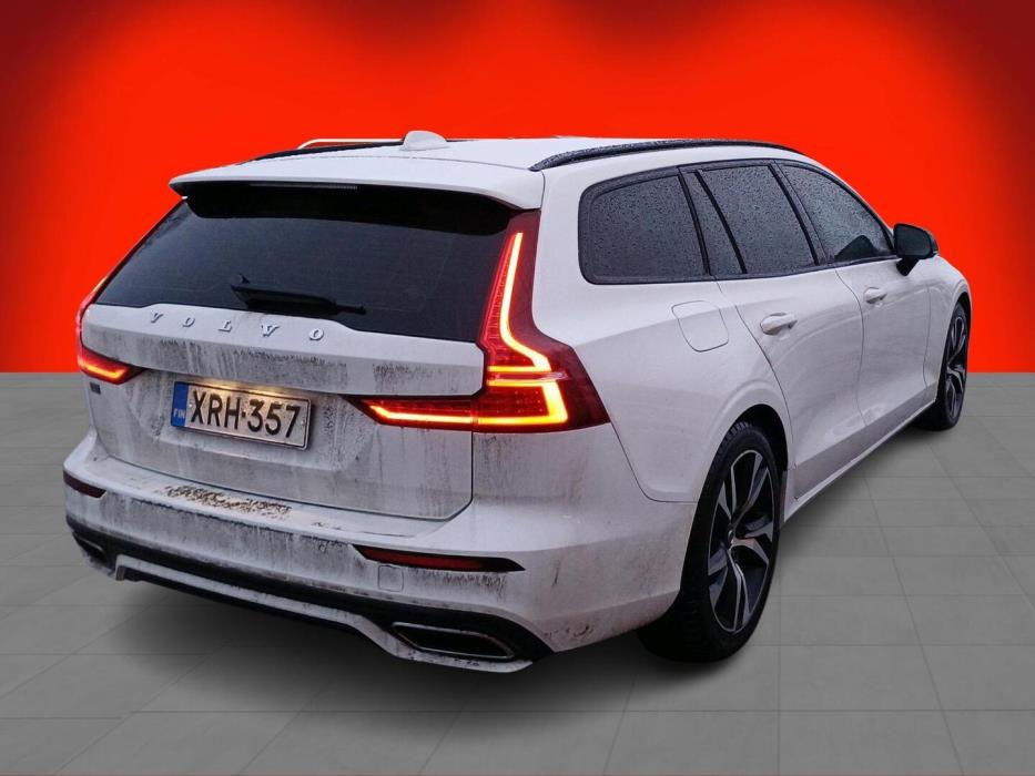 VOLVO V60 2020