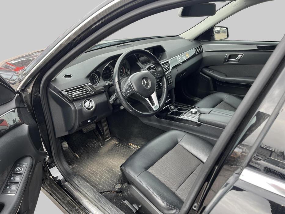MERCEDES-BENZ E 2013