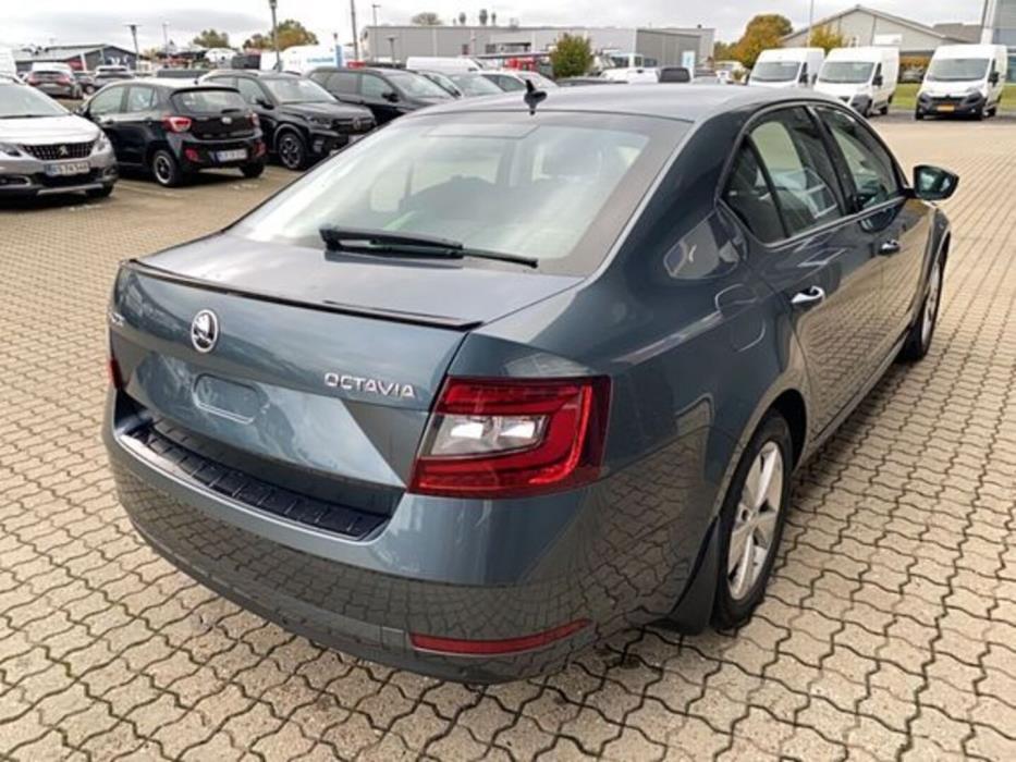 SKODA OCTAVIA 2019