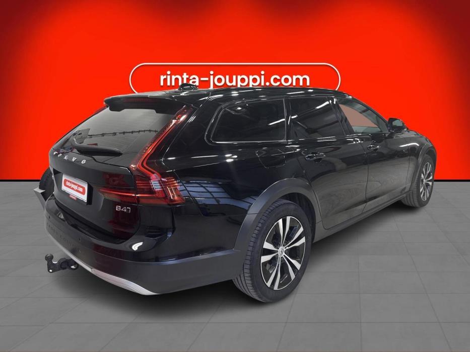 VOLVO V90 CROSS COUNTRY 2022