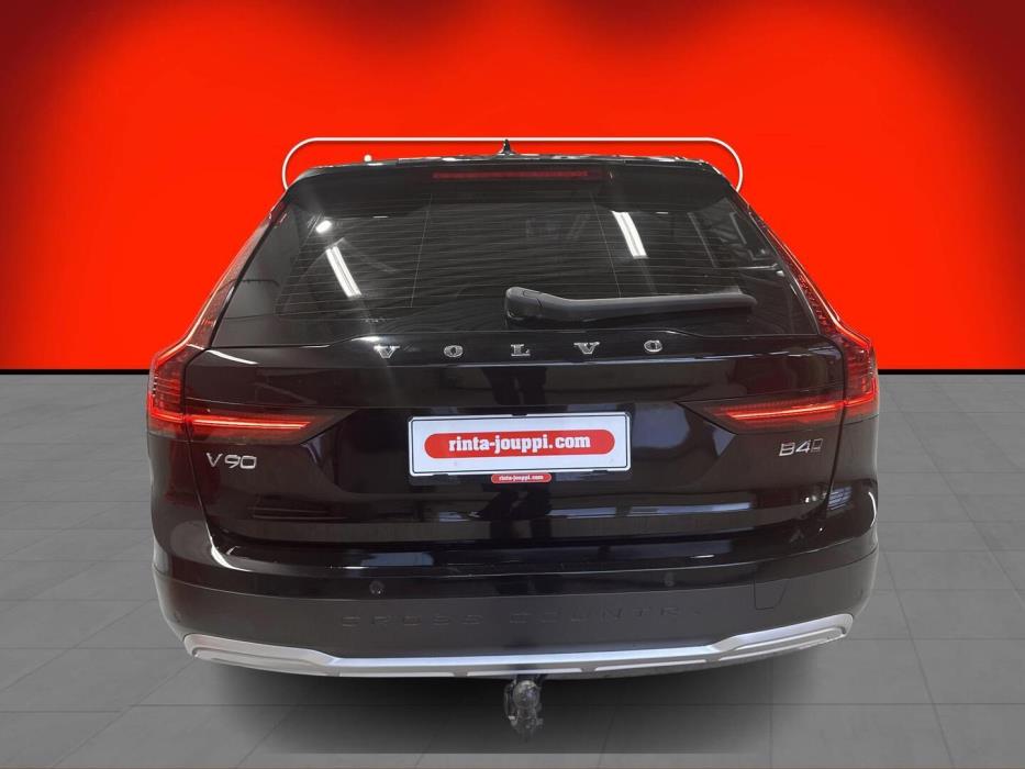 VOLVO V90 CROSS COUNTRY 2022