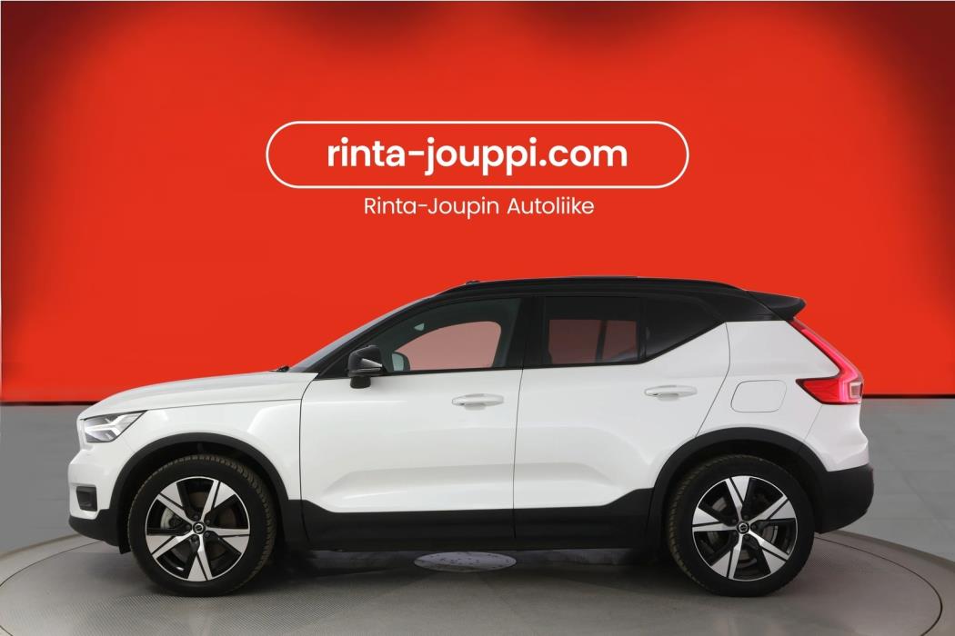 VOLVO XC40 2020