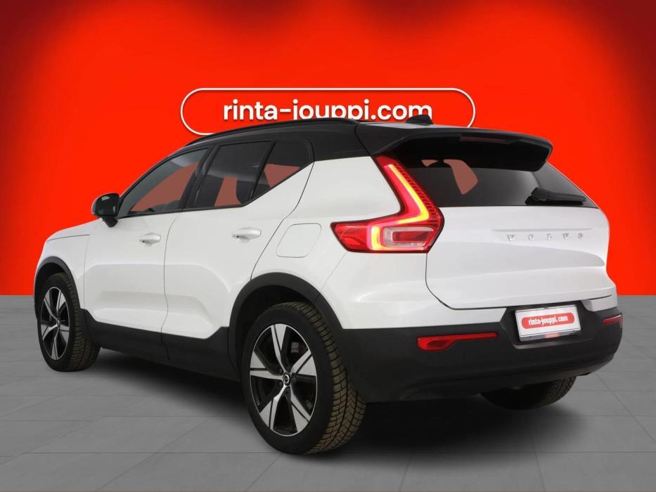 VOLVO XC40 2020