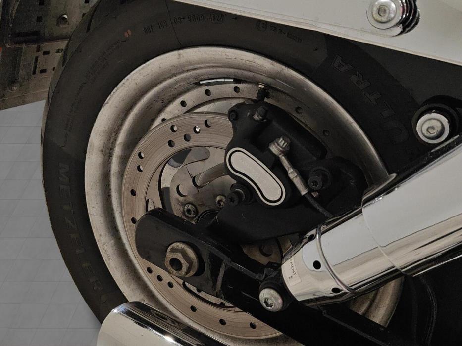 HARLEY-DAVIDSON DYNA 2014