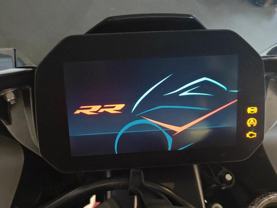BMW S 2019