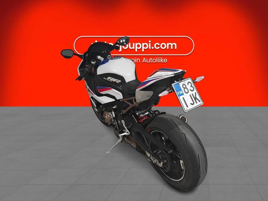 BMW S 2019