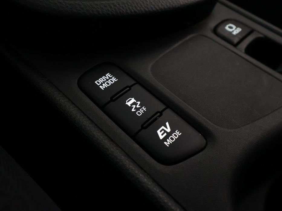 TOYOTA YARIS CROSS 2025