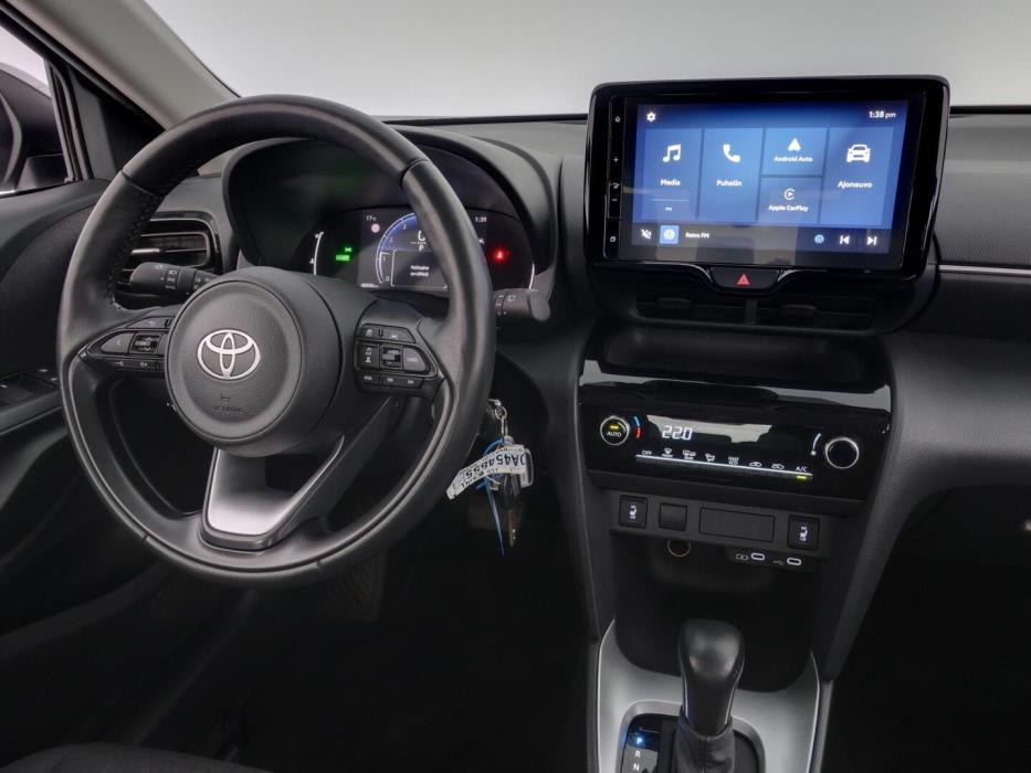 TOYOTA YARIS CROSS 2025