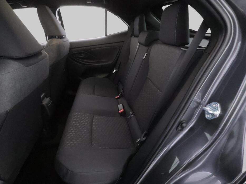 TOYOTA YARIS CROSS 2025