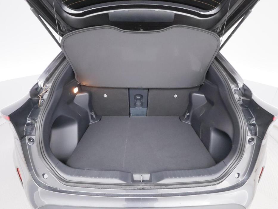 TOYOTA YARIS CROSS 2025