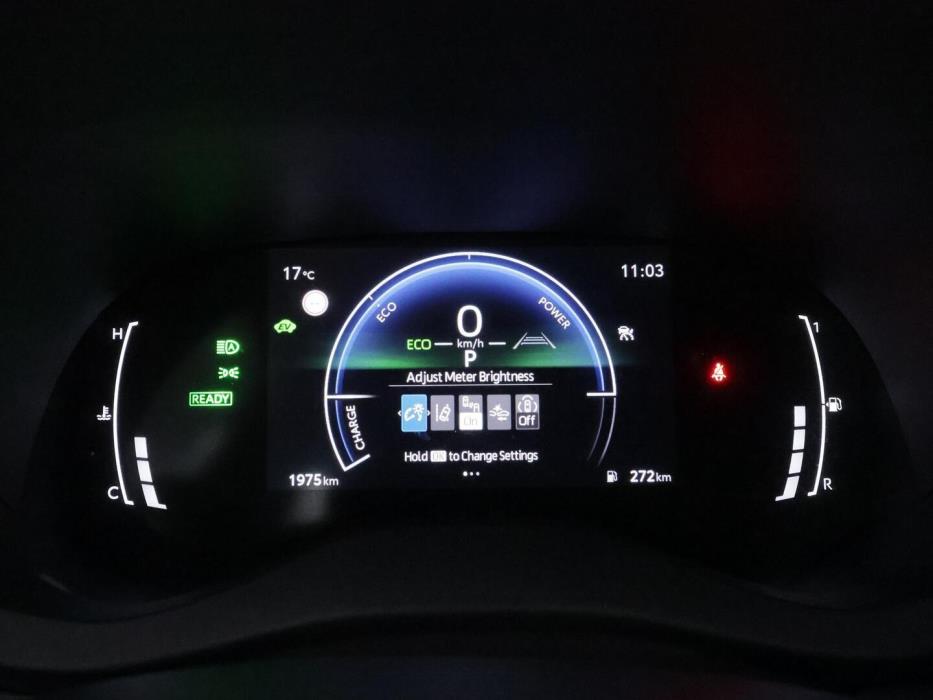 TOYOTA YARIS CROSS 2025