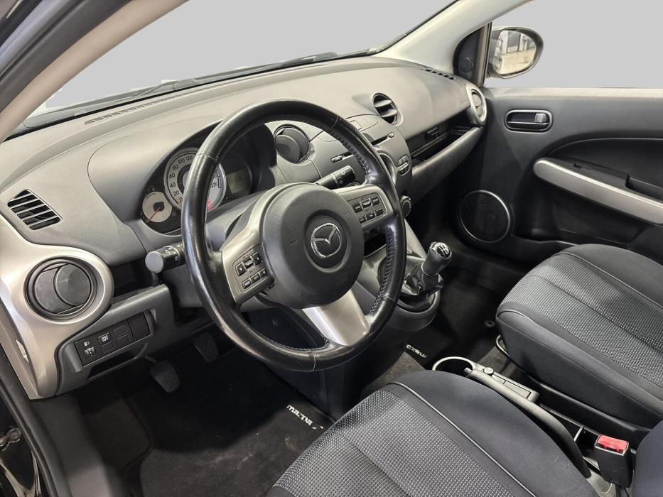 MAZDA Mazda2 2008