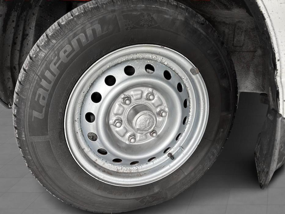 TOYOTA HIACE 2004
