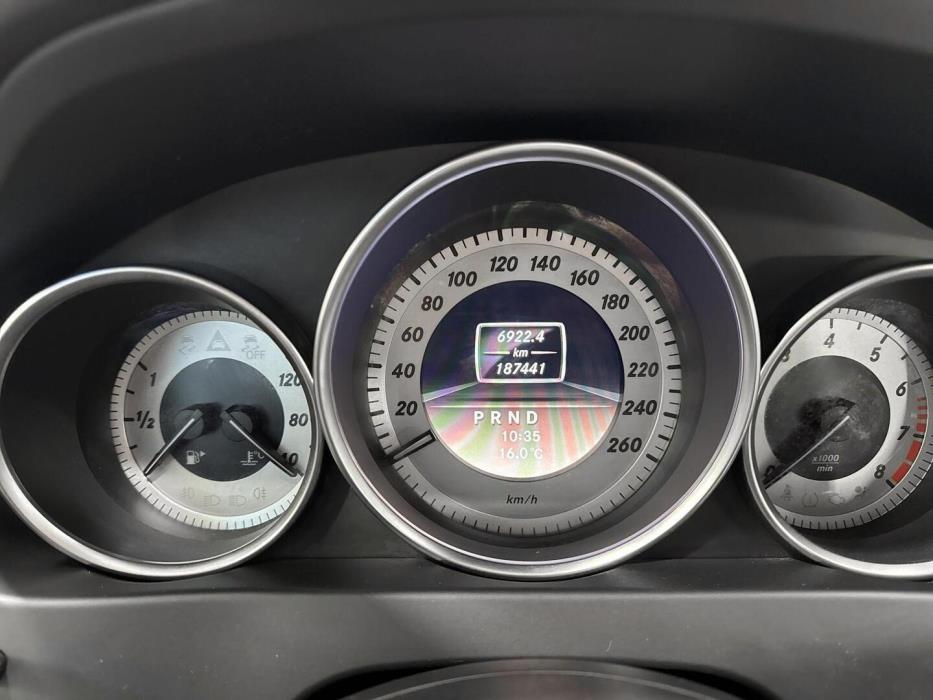 MERCEDES-BENZ C 2011