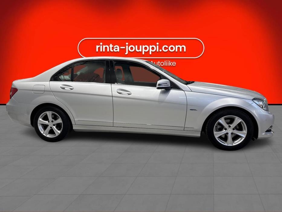 MERCEDES-BENZ C 2011