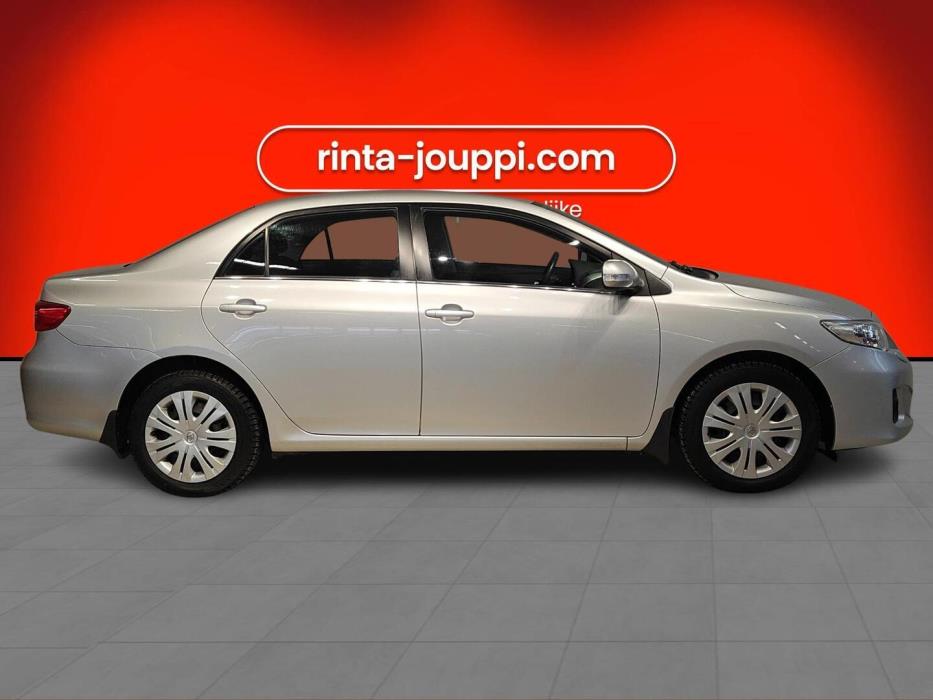 TOYOTA Corolla 2010