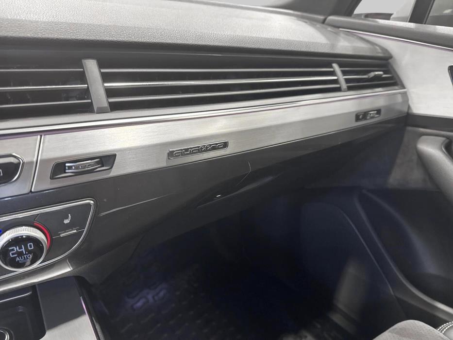 AUDI Q7 2018