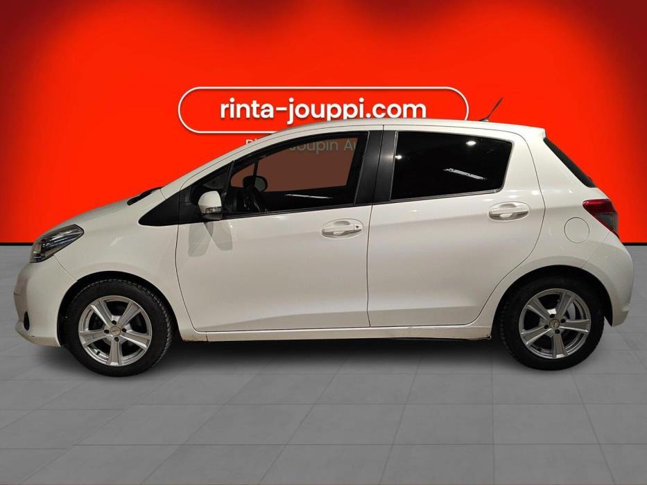 TOYOTA Yaris 2012