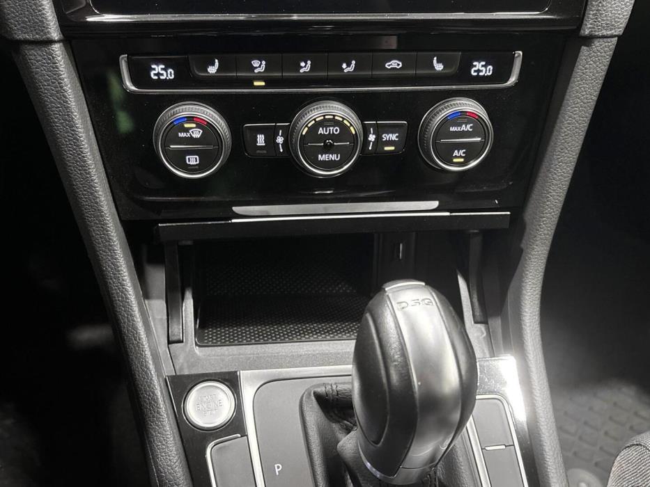 VOLKSWAGEN Golf 2019