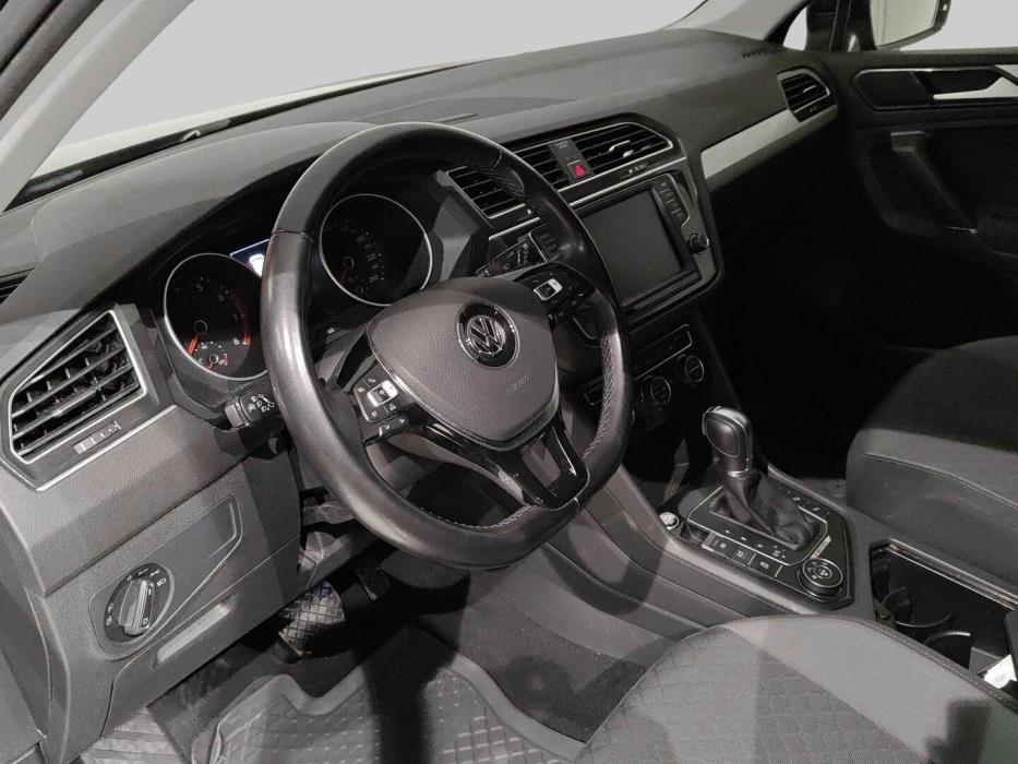 VOLKSWAGEN Tiguan 2016