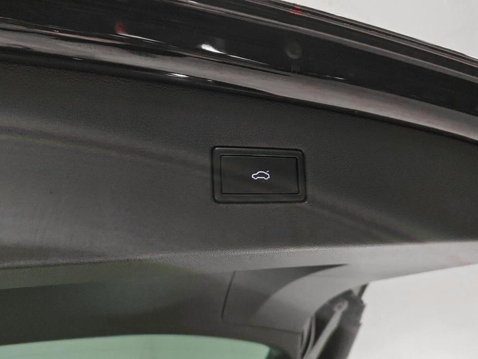 VOLKSWAGEN Tiguan 2016