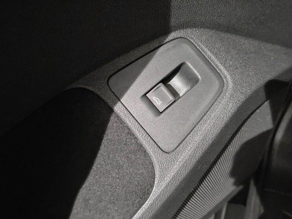 VOLKSWAGEN Tiguan 2016