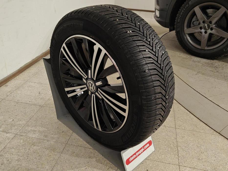 VOLKSWAGEN Tiguan 2016