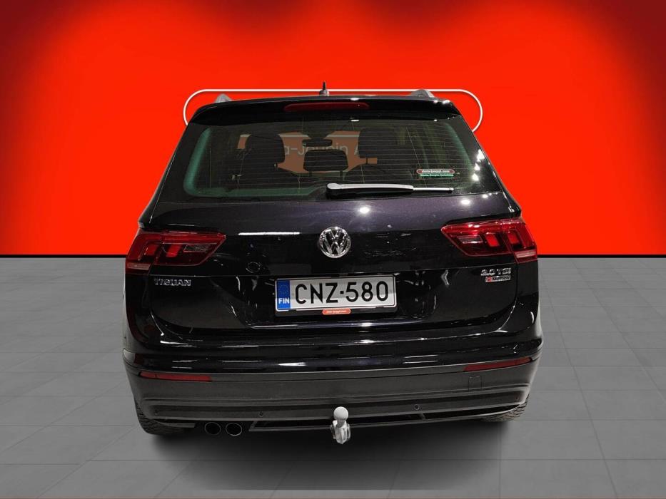 VOLKSWAGEN Tiguan 2016