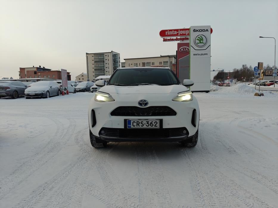 TOYOTA YARIS CROSS 2024