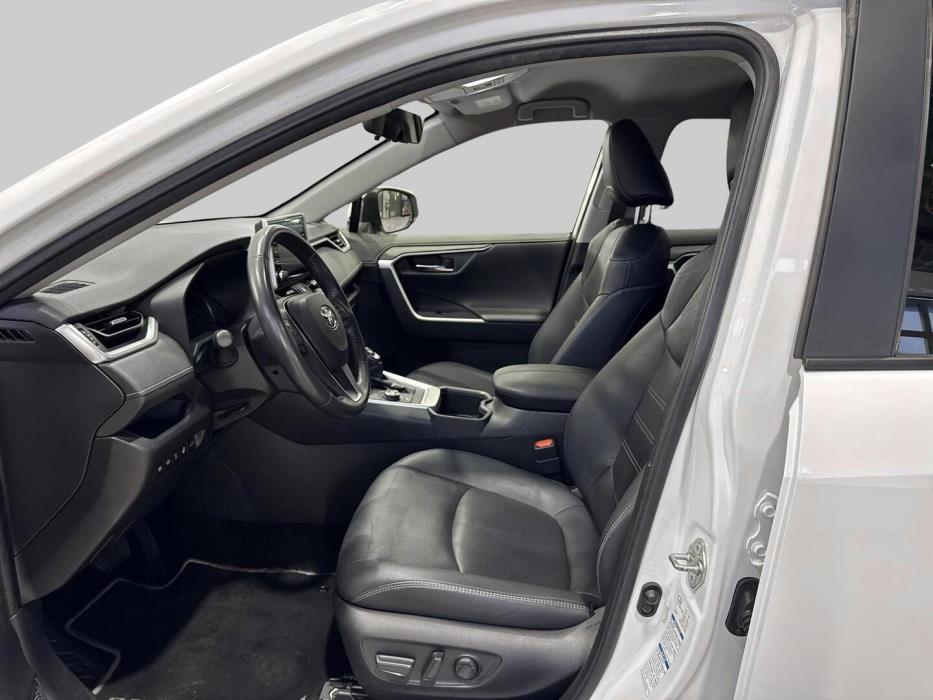 TOYOTA RAV4 2023