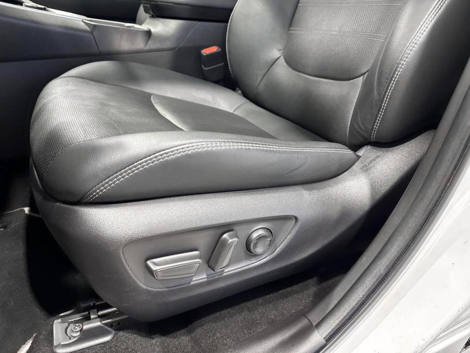 TOYOTA RAV4 2023