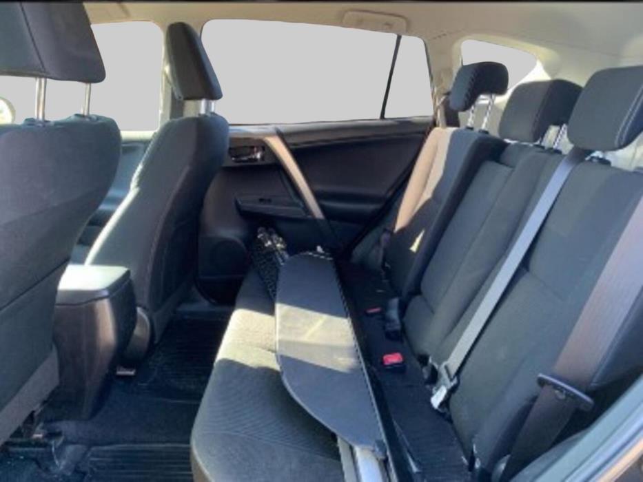 TOYOTA RAV4 2015