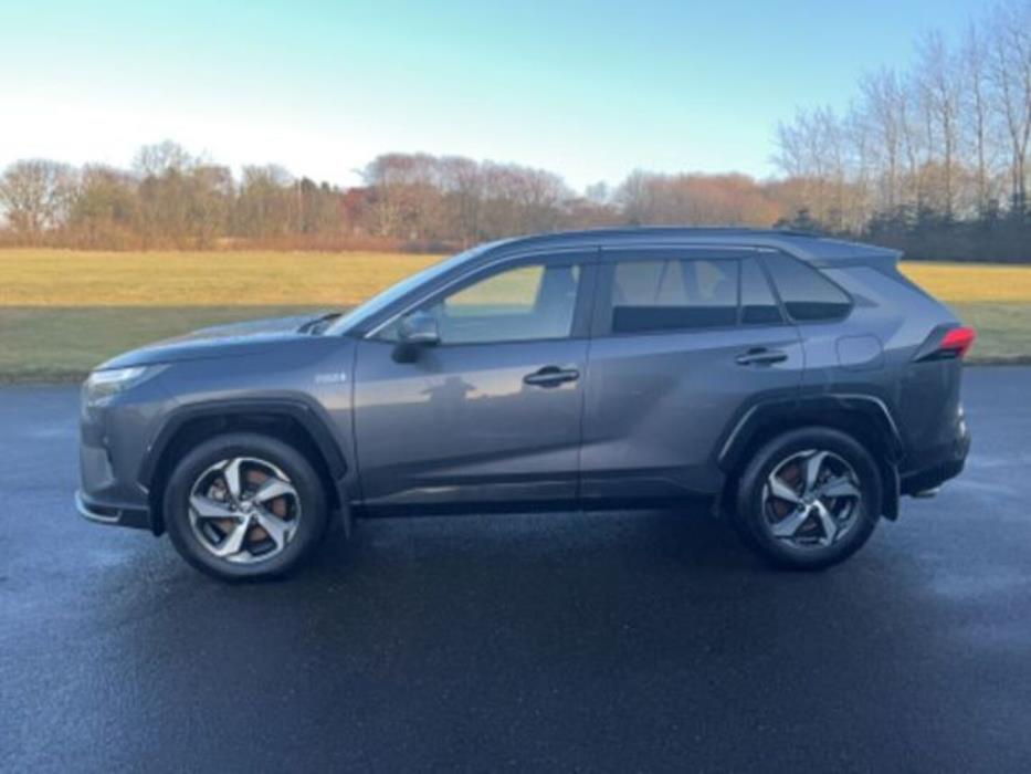 TOYOTA RAV4 PLUG-IN 2023