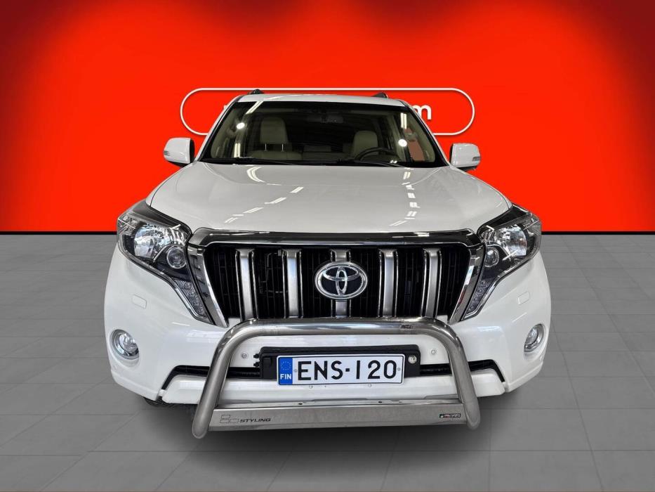 TOYOTA Land Cruiser 2016