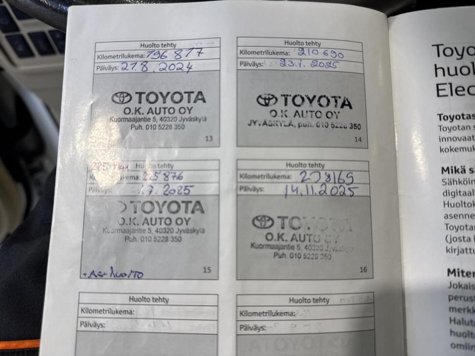 TOYOTA Land Cruiser 2016