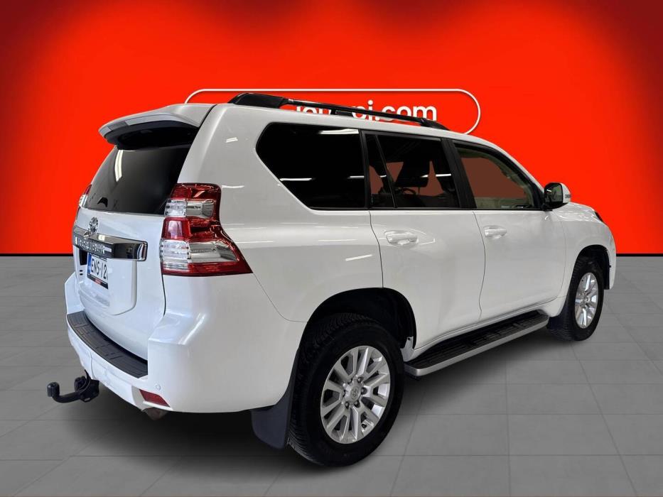 TOYOTA Land Cruiser 2016