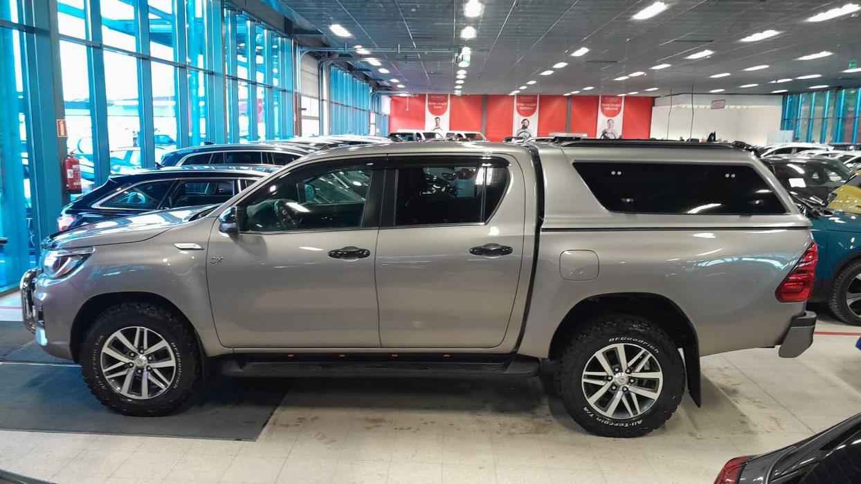TOYOTA HILUX 2020