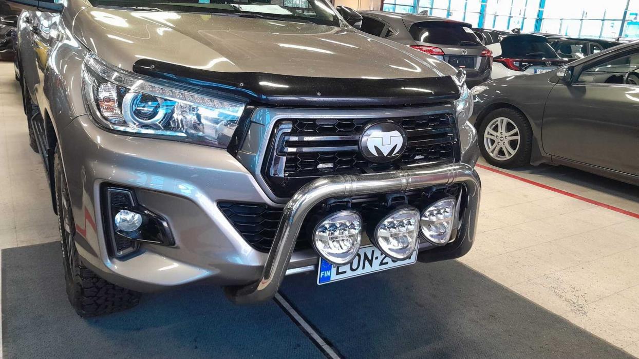 TOYOTA HILUX 2020
