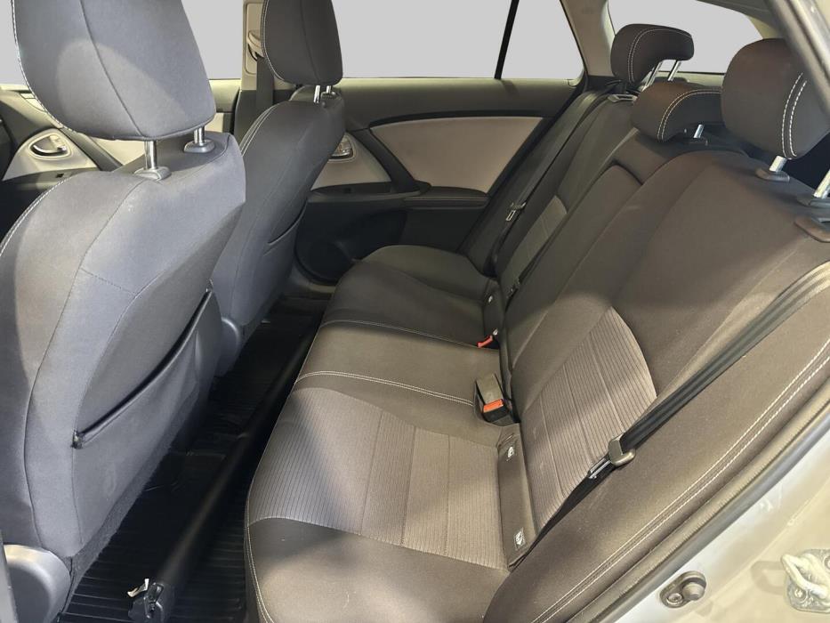 TOYOTA AVENSIS 2018
