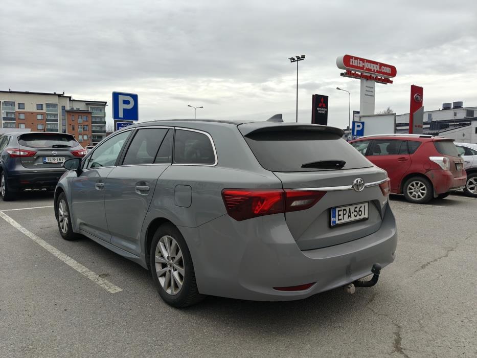 TOYOTA AVENSIS 2018