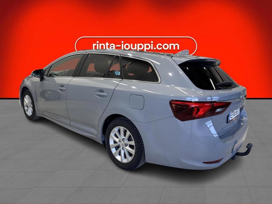 TOYOTA AVENSIS 2018