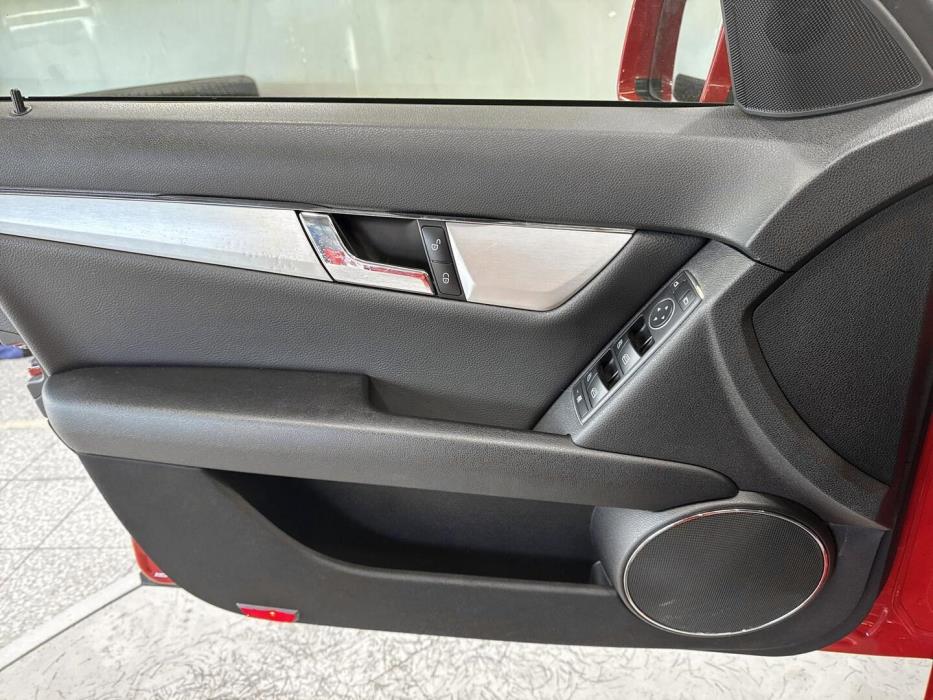 MERCEDES-BENZ C 2010