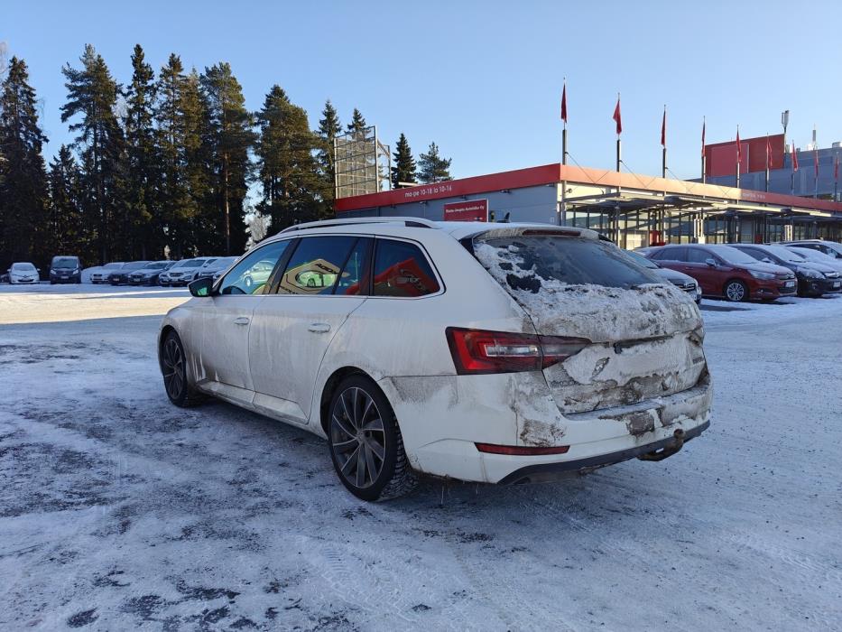 SKODA Superb 2016