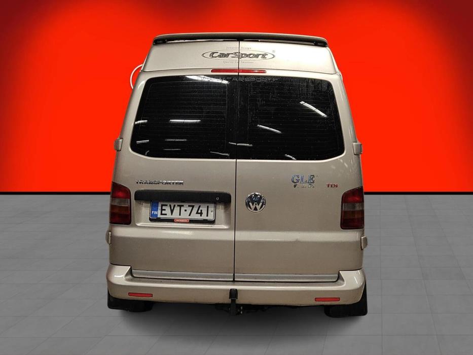 VOLKSWAGEN Transporter 2005